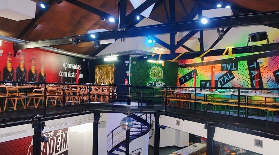 espaco-amplo-de-2-andares